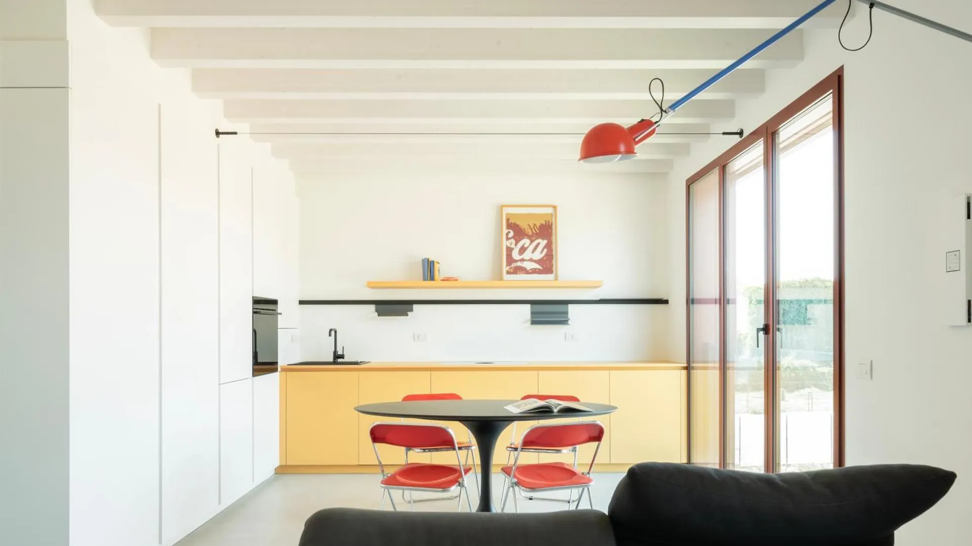 Molly Apartments Формиджине